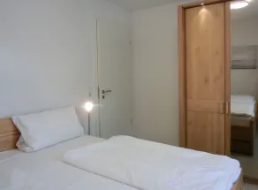 Beachfront 2-room apartment for 4 people, with beach chair - Image 5