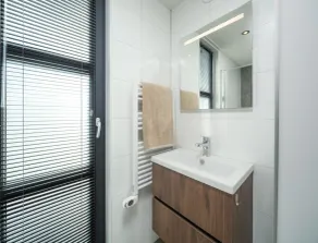 Luxury 4 Guests Villa With Sunny Garden - Image 3