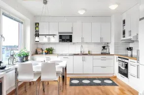 Bel appartement à Sollentuna - Image 5