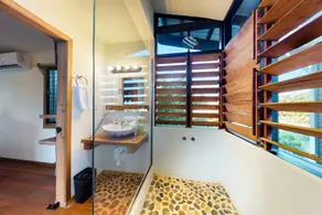 Romantic cabana with veranda, hammock, partial AC & WiFi - walk to the beach - Image 5