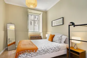 WHome Urban Comfort: 1-BR near Airport & Train Station - Image 4