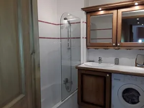 Appartement 3 pièces avec piscine et parking, jusqu'à 6 personnes - Image 2