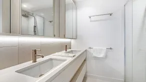 Signature Broadbeach Ocean Views Apartment - CoastHM - Image 2