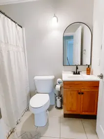 Cheerful 2 Bedroom in Downtown Grass Lake | Bikes - Image 2
