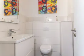 The feel-good factor is 100 percent: the first floor apartment was completely renovated. - Image 3