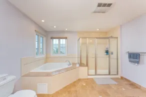 Heated Pool, Outdoor Kitchen, and More! Beautiful Shore Getaway - Image 3