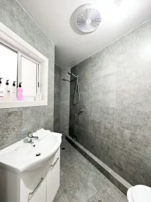18 + persone grande casa di gruppo - Image 2