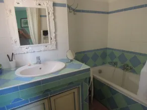 Sainte Maxime: In a residential area of Ste Maxime, overhanging the Golf course, large view on Ste Maxime and the golf of St Tropez, recent  villas for  8 to 10 persons in a quiet and pleasant environement . Easy access to the beaches and Shopping center. - Image 4