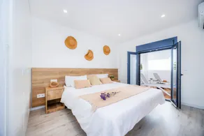 Appartement \"White Suites\" avec piscine partagée, Wi-Fi et climatisation - Image 3