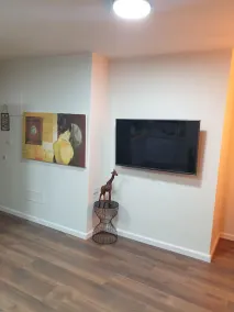Luxurious rooftop 2 bedrooms+terrace apartment suitable for a couples / families - Image 2