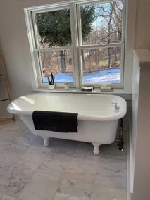 Renovated farmhouse w/hot tub Hudson Valley escape - Image 5