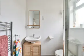 Spacious Saunton Coastal Home – Minutes from the Beach - Image 4