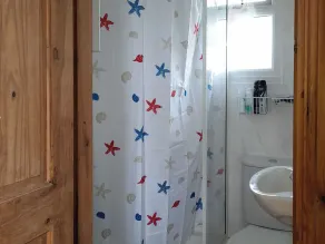 2 bedroom accommodation in Bridlington - Image 2
