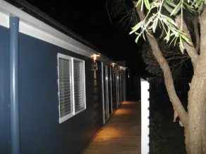 Ducks Bungalow- Lake Macquarie - Image 5