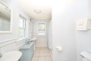 Cheerful 5 br Nantucket home; perfect for families - Image 4