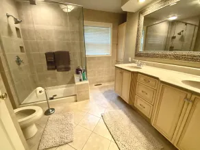 30 min from Notre Dame + Hottub, 10 acre estate and game room - Image 4
