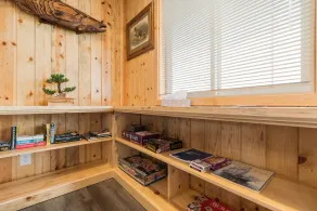 Dog Friendly Puget Island Home on the Columbia River. Secure Private Moorage!! - Image 2