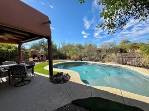 Beautiful Santa Fe Oasis. Golf, hiking & biking paradise, 20 min drive to UofA. - Image 3