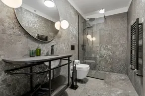 Strand Hotel Apartments - Image 5