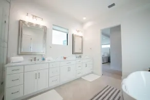 STUNNING new home! Gulf & Bay views, 2 min walk to beach, private pool/spa/dock - Image 5
