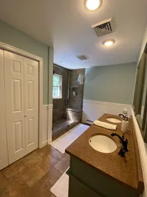 Beautiful home in Center Moriches- 10 miles from Westhampton Beach. - Image 5