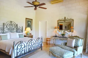 Sugar Hill Villa with infinity pool & club access - Image 2