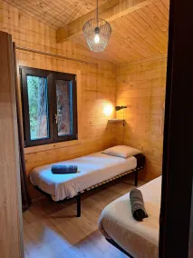 THE CABIN IN AN IDYLLIC SETTING IN THE HEART OF NATURE - Image 4