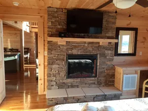 Little Bears Cabin - 5 Br / 3 Fireplaces - Spend Spring in the Shenandoah Valley - Image 2
