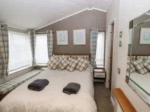 NO.7 SKIDDAW VIEW, pet friendly, country holiday cottage in Aspatria - Image 4