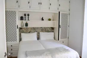 2 minutes  to the beach , private swimming pool , 20 min to Oporto - Image 4