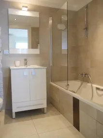 Nuovo appartamento con viste mozzafiato sulla baia di Antibes - Image 3