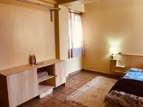 Cozy suburban apartment staycation - Image 2