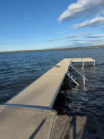 Cozy Dog-friendly Lakefront Vacation Getaway on Cayuga Lake - Image 2