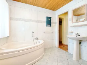 Holiday Home in Schצnberg with Jacuzzi - Image 4