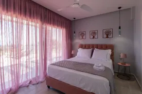 AVITHOS BLUE VILLA - Image 4