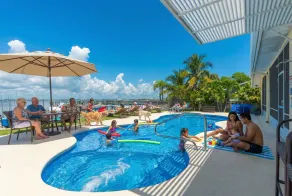 NUOVO!  Atlantica Bayside: 7BR / 5BA Beach House, Steps 2 Ocean. Piscina riscaldata e dock! - Image 4
