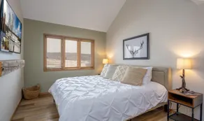 REMODELED! 2B/2B, Deck off10th GOLF Green, Dog Friendly, Pool, WIFI, in Resort! - Image 4
