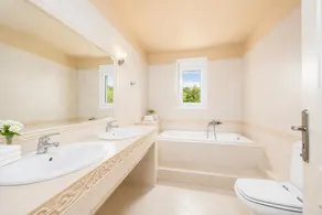 Villa Elessa - Image 2