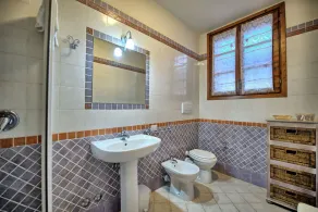 Apartment i Gorgognano med 3 sovrum som kan rymma 6 - Image 2