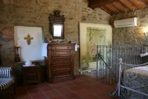 Atemberaubendes alleinstehendes Ferienhaus mit  W-LAN, Klimaanlage, privatem Pool und TV, bei Arezzo - Image 4