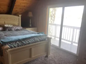 Looking to get away this fall?  Come enjoy the Lake House! - Image 3
