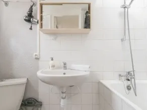Charmante petite maison à 50m de la plage - Image 2
