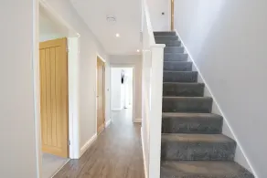 Field View- Amazing 5 bed, Great for contractors and families - Image 2