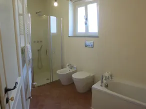 elegantes großes privates Bauernhaus in den Weinbergen mit neuem Schwimmbad - Image 4