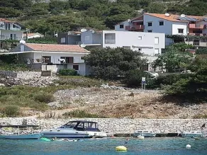 Your Perfect Seaside Escape Awaits - Image 5