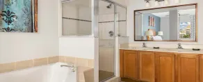 2br Plus Condo Family Fun Mini Golf, Beach, & Pool - Image 2