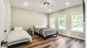 Lakeside Serenity by Avantstay Lakefront, Newly Built, Deck w/ Views! - Image 5