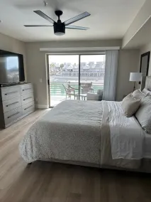 Newly Remodeled - Waterfront 2x2 Condo - Walk to Bridge/Beach/Bars/Restaurants - Image 5