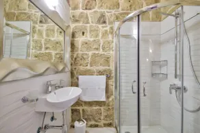 Casa de carácter de Ta Rozamari, recientemente renovada, con piscina y bañera de hidromasaje - Image 3