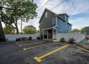 Large 5BR Peaceful House near Perry Beach • Pet-Friendly w/Parking 284 - Image 3